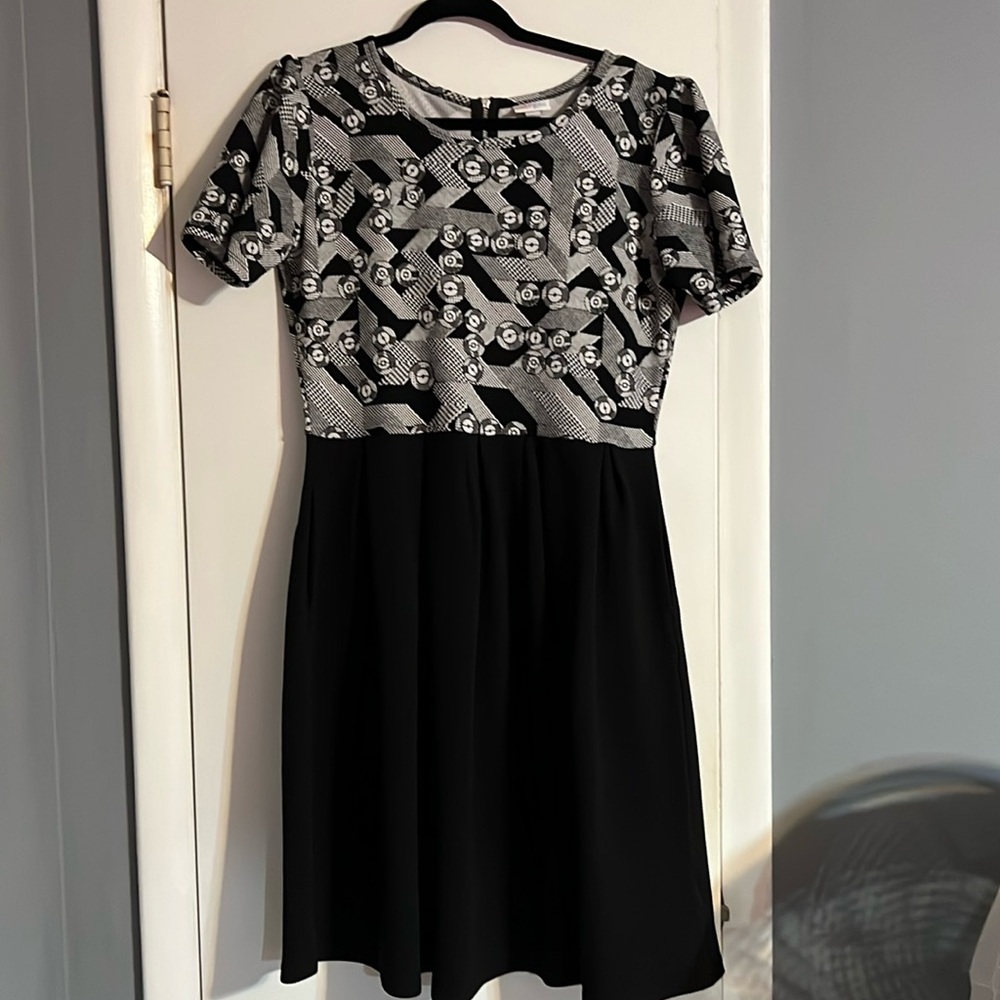 Lularoe Amelia